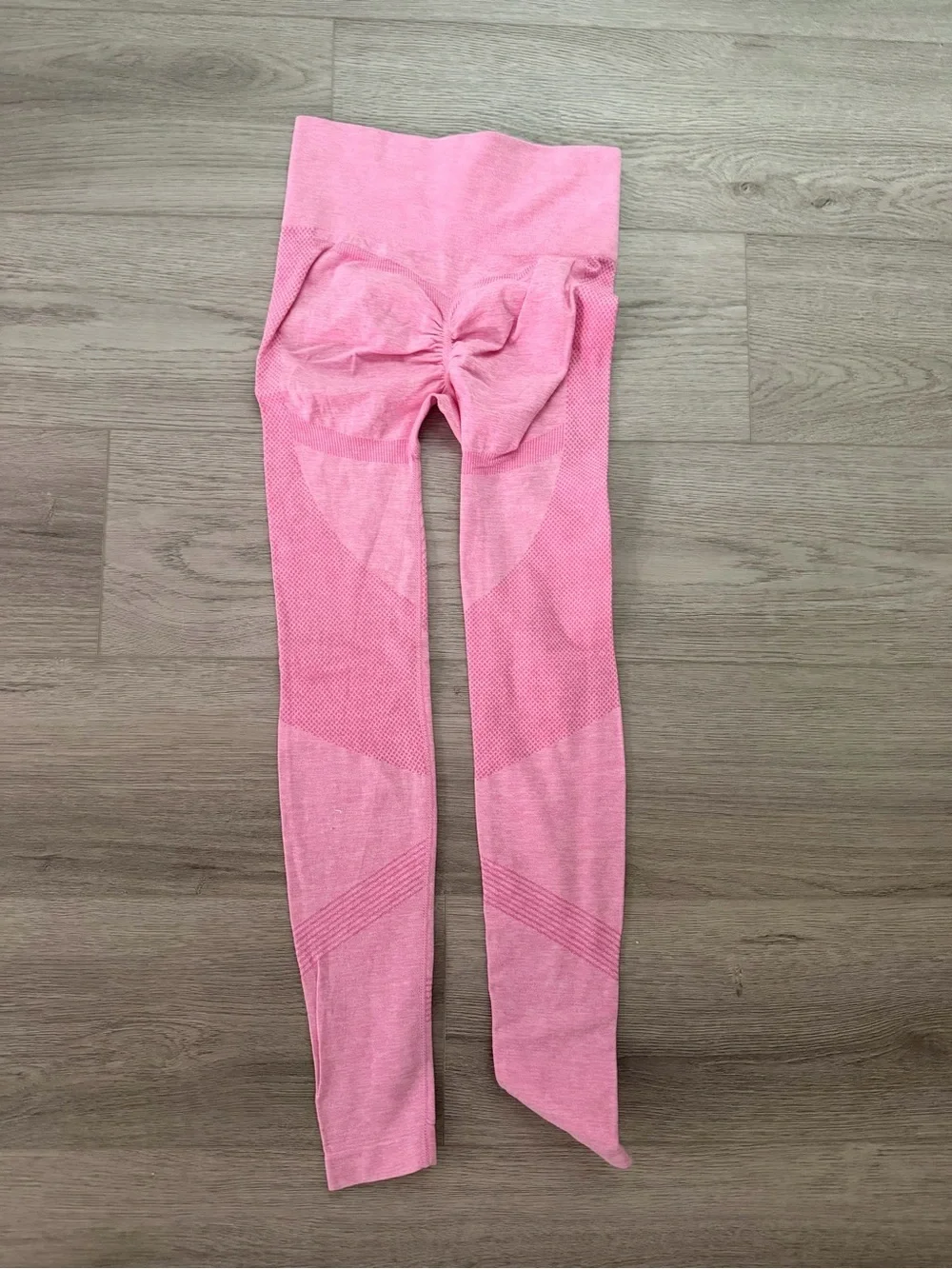 Seamless High-Waist Pink Scrunch Leggings